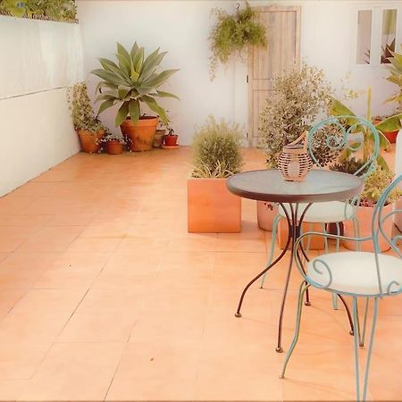 Cozy Apartment With Private Courtyard Barcarena Zewnętrze zdjęcie