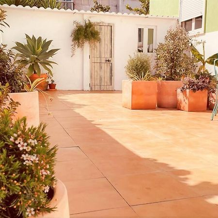 Cozy Apartment With Private Courtyard Barcarena Zewnętrze zdjęcie